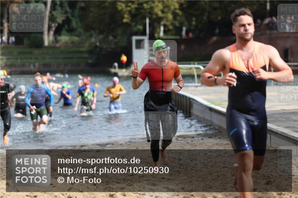 13.09.2026 - Stadtparktriathlon Mo-Foto http://msf.ph/oto/10250930 13.09.2026 11:31:39 Schwimmen 829, 864, 874, 877, 884, 906, 917, 933 meine-sportfotos.de
