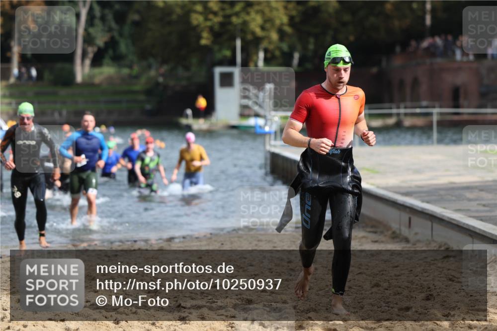 13.09.2026 - Stadtparktriathlon Mo-Foto http://msf.ph/oto/10250937 13.09.2026 11:31:40 Schwimmen 829, 853, 864, 874, 877, 884, 895, 906, 917, 933 meine-sportfotos.de