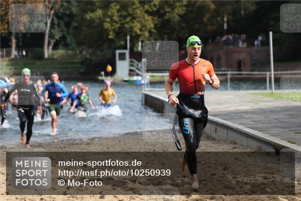 13.09.2026 - Stadtparktriathlon Mo-Foto http://msf.ph/oto/10250939 13.09.2026 11:31:40 Schwimmen 829, 853, 864, 874, 877, 884, 895, 906, 917, 933 meine-sportfotos.de