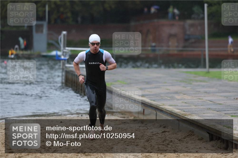 13.09.2026 - Stadtparktriathlon Mo-Foto http://msf.ph/oto/10250954 13.09.2026 12:55:21 Schwimmen 1311 meine-sportfotos.de