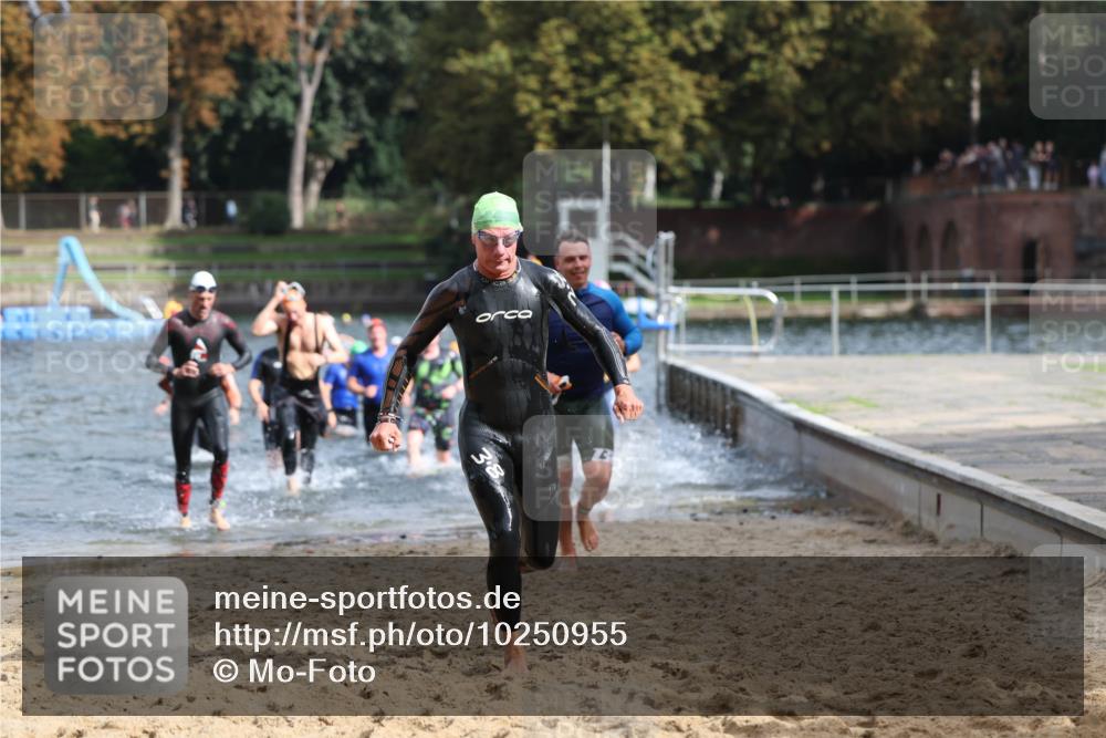 13.09.2026 - Stadtparktriathlon Mo-Foto http://msf.ph/oto/10250955 13.09.2026 11:31:43 Schwimmen 829, 833, 853, 864, 870, 874, 877, 884, 895, 906, 917, 933 meine-sportfotos.de