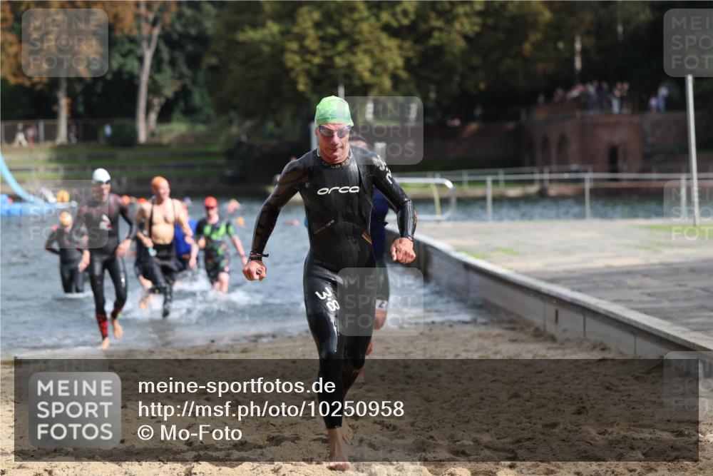 13.09.2026 - Stadtparktriathlon Mo-Foto http://msf.ph/oto/10250958 13.09.2026 11:31:43 Schwimmen 829, 833, 853, 864, 870, 874, 877, 884, 895, 906, 917, 933 meine-sportfotos.de