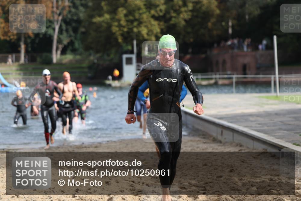 13.09.2026 - Stadtparktriathlon Mo-Foto http://msf.ph/oto/10250961 13.09.2026 11:31:44 Schwimmen 829, 833, 853, 864, 870, 874, 877, 884, 895, 917, 933 meine-sportfotos.de