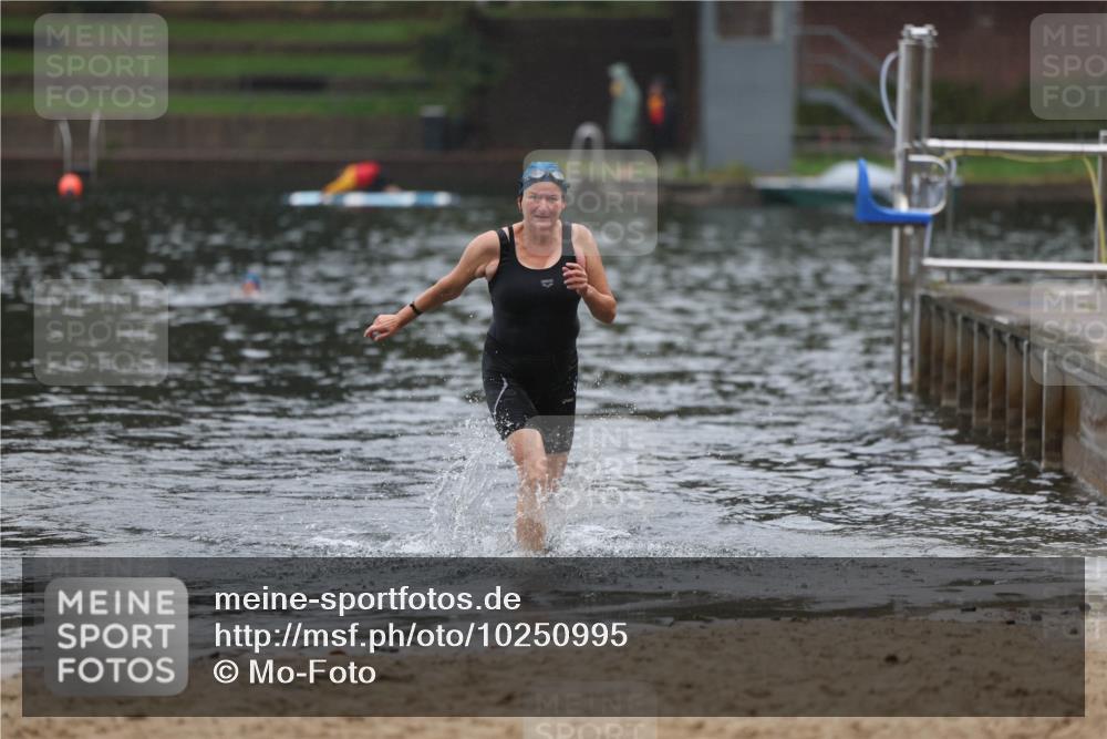 13.09.2026 - Stadtparktriathlon Mo-Foto http://msf.ph/oto/10250995 13.09.2026 12:55:42 Schwimmen 1372 meine-sportfotos.de
