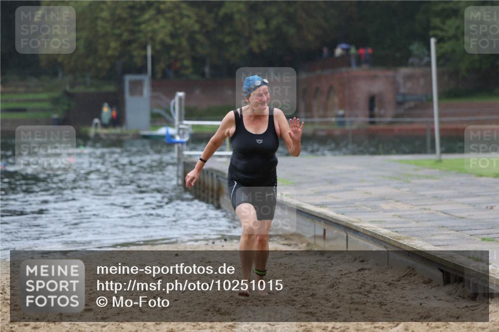 13.09.2026 - Stadtparktriathlon Mo-Foto http://msf.ph/oto/10251015 13.09.2026 12:55:47 Schwimmen 1372 meine-sportfotos.de