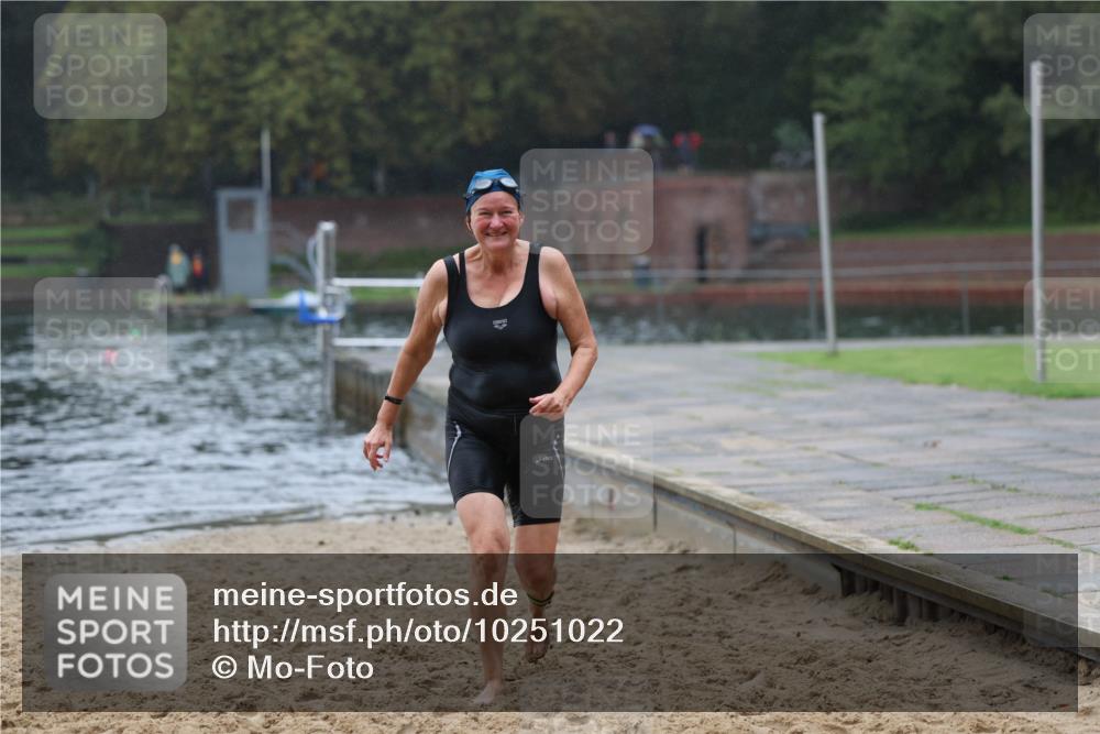 13.09.2026 - Stadtparktriathlon Mo-Foto http://msf.ph/oto/10251022 13.09.2026 12:55:48 Schwimmen 1372 meine-sportfotos.de