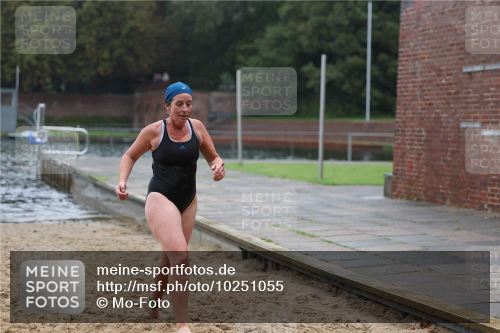 13.09.2026 - Stadtparktriathlon Mo-Foto http://msf.ph/oto/10251055 13.09.2026 12:56:29 Schwimmen 1424 meine-sportfotos.de