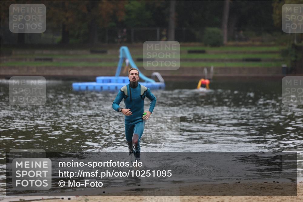13.09.2026 - Stadtparktriathlon Mo-Foto http://msf.ph/oto/10251095 13.09.2026 12:59:58 Schwimmen 1423 meine-sportfotos.de