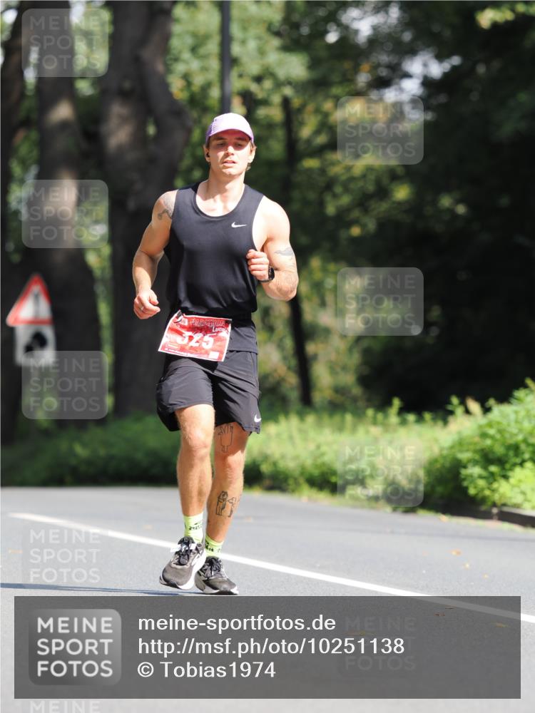 13.09.2026 - 21. swb-Marathon Bremen TobiasT http://msf.ph/oto/10251138 13.09.2026 12:38:24 Laufen 325 meine-sportfotos.de