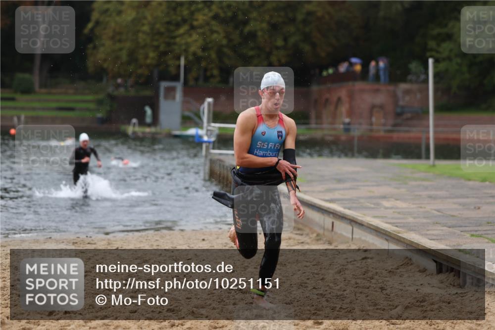 13.09.2026 - Stadtparktriathlon Mo-Foto http://msf.ph/oto/10251151 13.09.2026 13:07:36 Schwimmen 1443, 1445 meine-sportfotos.de