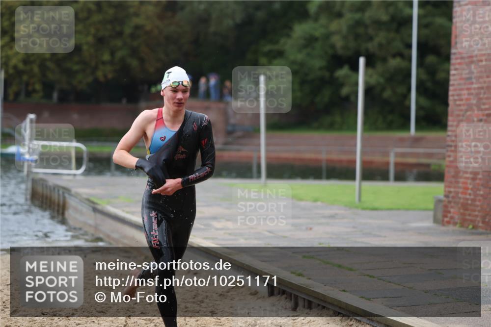 13.09.2026 - Stadtparktriathlon Mo-Foto http://msf.ph/oto/10251171 13.09.2026 13:07:42 Schwimmen 1443, 1465 meine-sportfotos.de