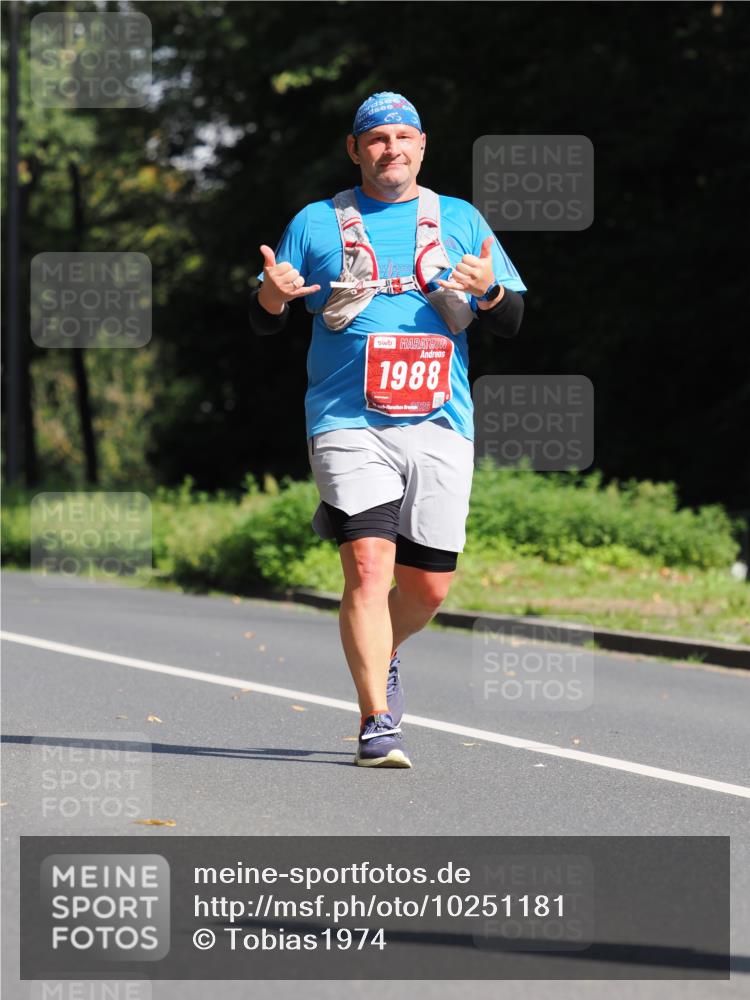 13.09.2026 - 21. swb-Marathon Bremen TobiasT http://msf.ph/oto/10251181 13.09.2026 12:38:59 Laufen 1988, 26 meine-sportfotos.de