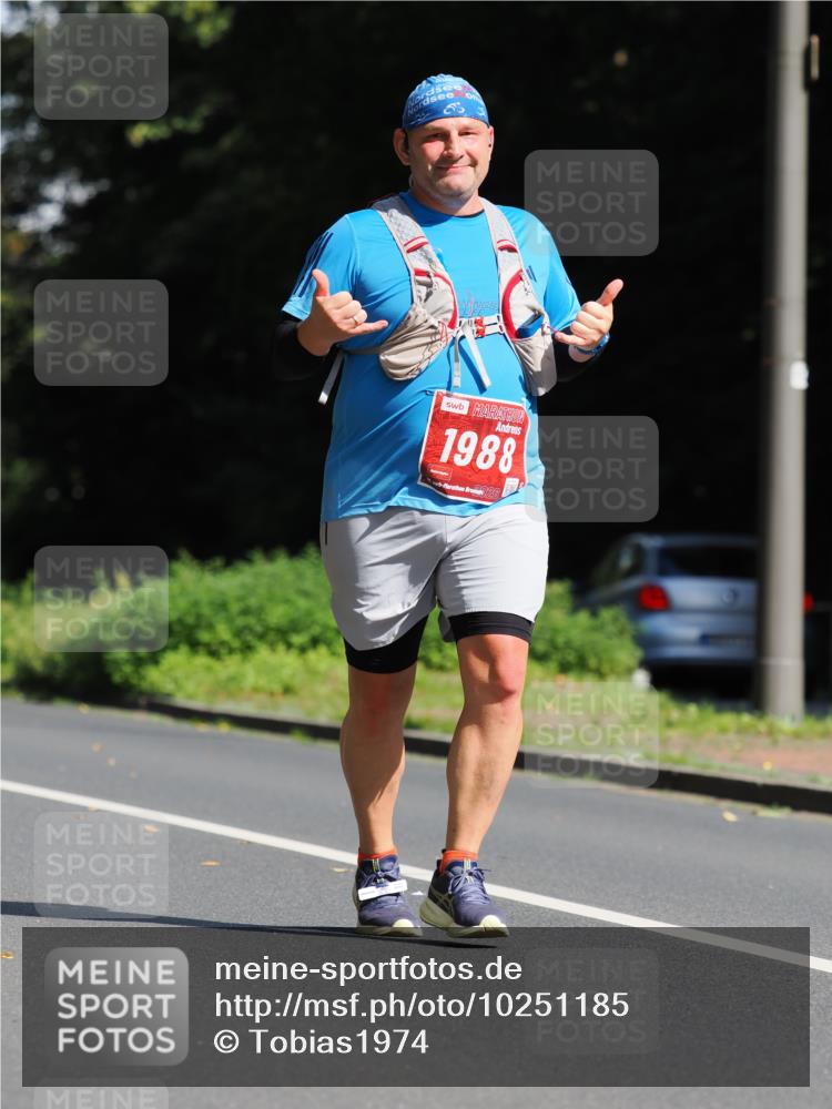 13.09.2026 - 21. swb-Marathon Bremen TobiasT http://msf.ph/oto/10251185 13.09.2026 12:39:00 Laufen 1988, 26 meine-sportfotos.de