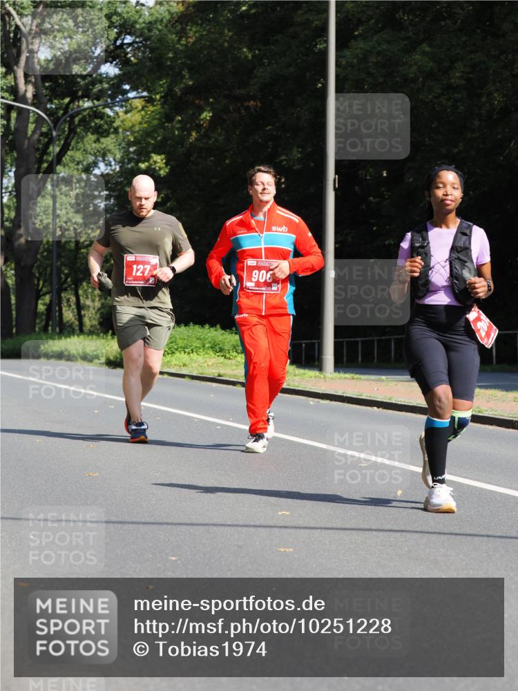 13.09.2026 - 21. swb-Marathon Bremen TobiasT http://msf.ph/oto/10251228 13.09.2026 12:39:48 Laufen 127, 906 meine-sportfotos.de