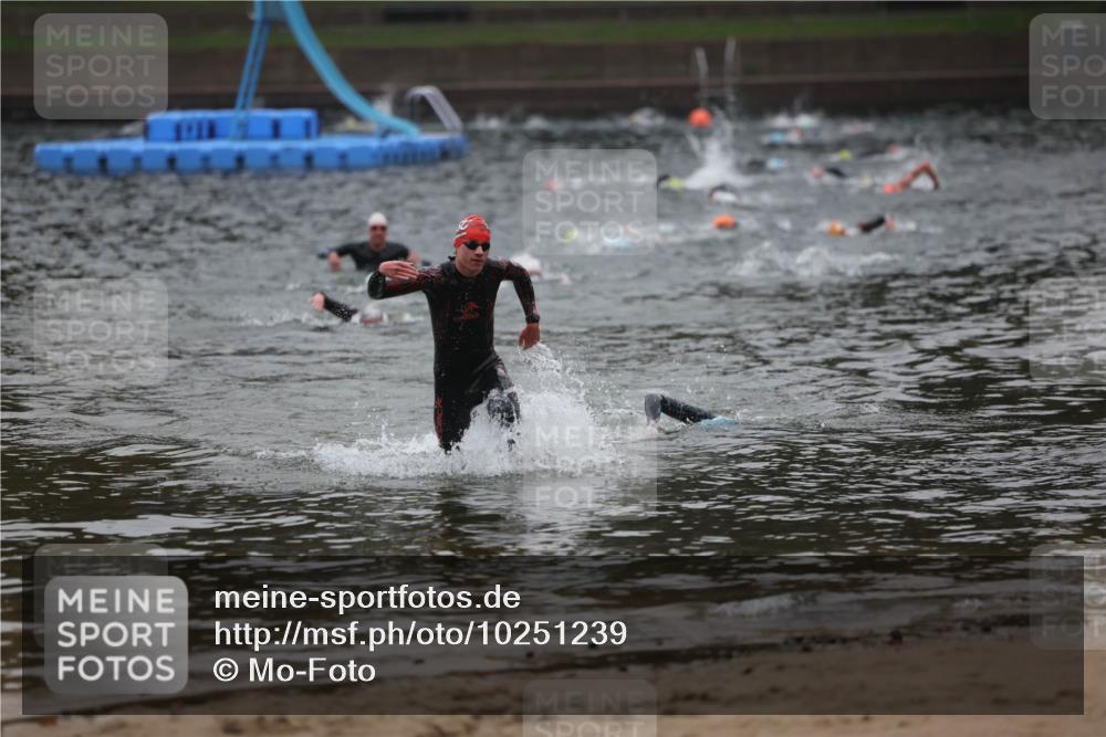 13.09.2026 - Stadtparktriathlon Mo-Foto http://msf.ph/oto/10251239 13.09.2026 08:42:20 Schwimmen 2, 7 meine-sportfotos.de