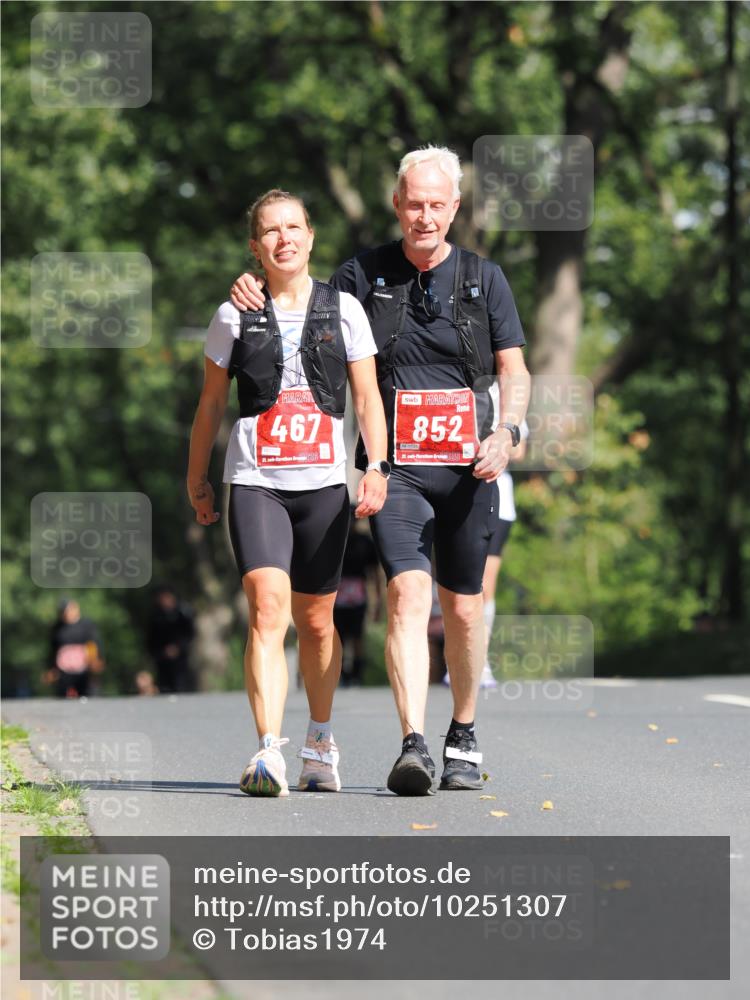13.09.2026 - 21. swb-Marathon Bremen TobiasT http://msf.ph/oto/10251307 13.09.2026 12:40:54 Laufen 467, 2, 26, 852, 1731, 21, 26 meine-sportfotos.de