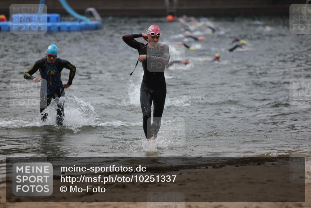 13.09.2026 - Stadtparktriathlon Mo-Foto http://msf.ph/oto/10251337 13.09.2026 08:43:26 Schwimmen 39, 65, 75 meine-sportfotos.de