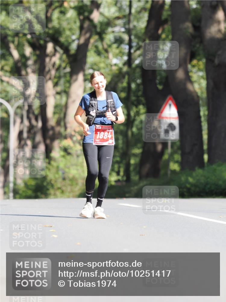 13.09.2026 - 21. swb-Marathon Bremen TobiasT http://msf.ph/oto/10251417 13.09.2026 12:42:29 Laufen 1884 meine-sportfotos.de