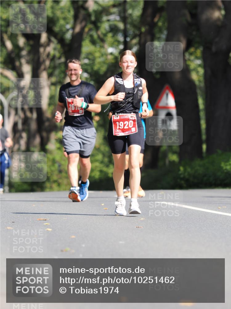 13.09.2026 - 21. swb-Marathon Bremen TobiasT http://msf.ph/oto/10251462 13.09.2026 12:43:17 Laufen 261, 1920, 9926 meine-sportfotos.de