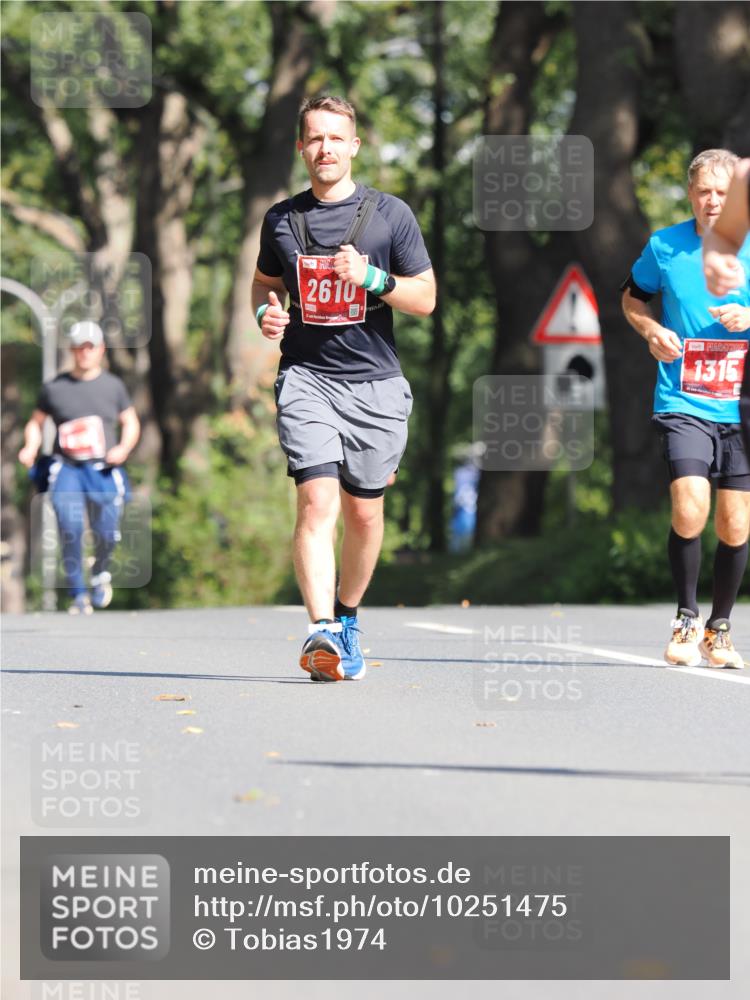 13.09.2026 - 21. swb-Marathon Bremen TobiasT http://msf.ph/oto/10251475 13.09.2026 12:43:21 Laufen 2610, 1315 meine-sportfotos.de