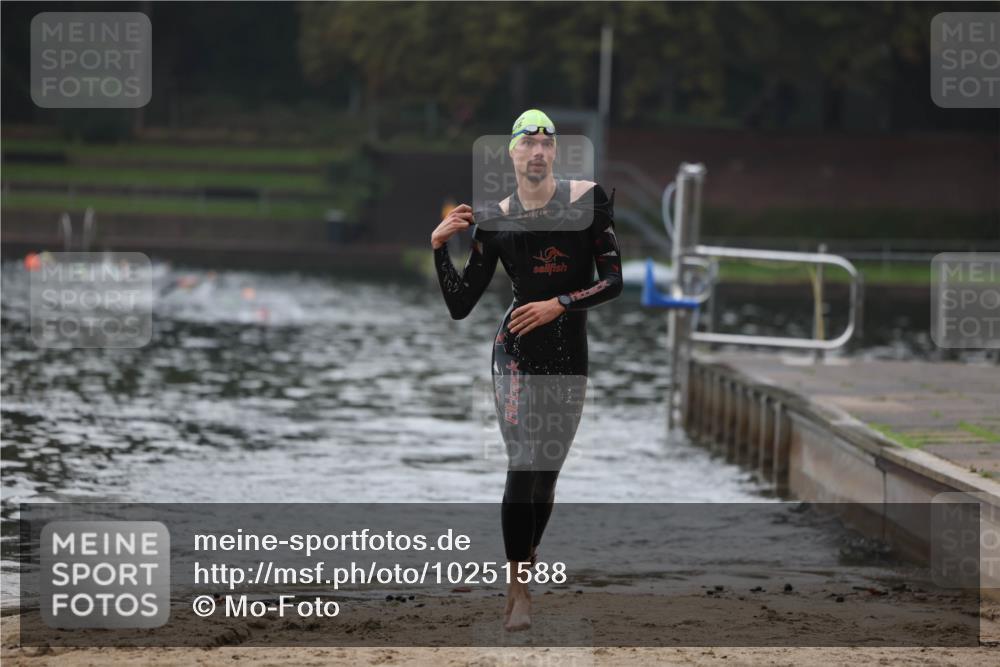 13.09.2026 - Stadtparktriathlon Mo-Foto http://msf.ph/oto/10251588 13.09.2026 08:51:36 Schwimmen 93 meine-sportfotos.de