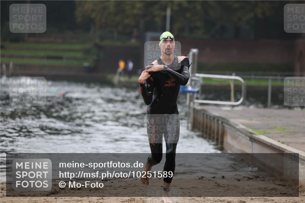 13.09.2026 - Stadtparktriathlon Mo-Foto http://msf.ph/oto/10251589 13.09.2026 08:51:37 Schwimmen 93 meine-sportfotos.de