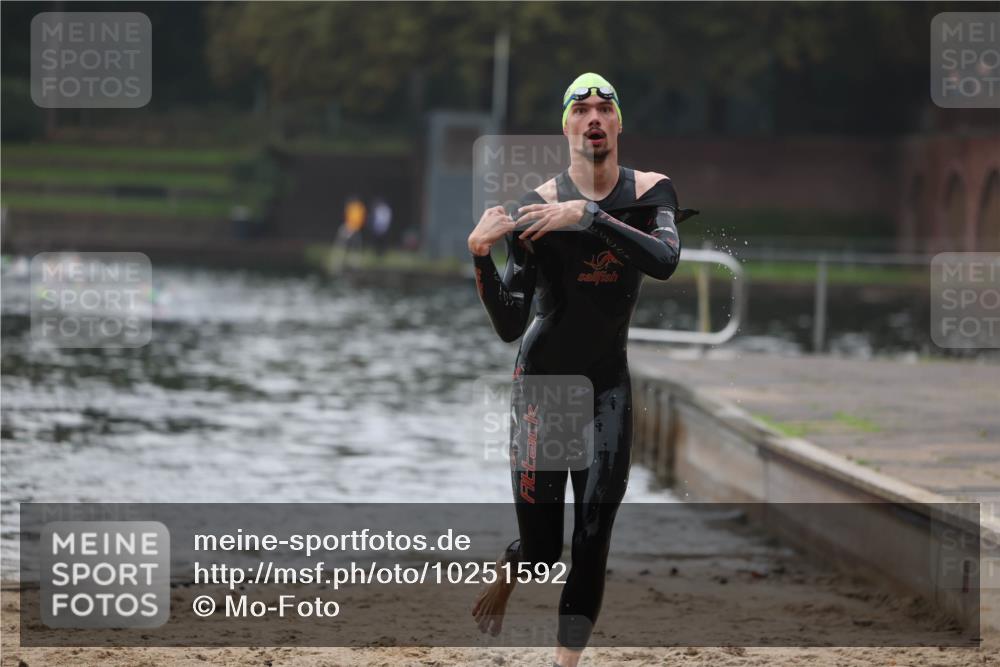 13.09.2026 - Stadtparktriathlon Mo-Foto http://msf.ph/oto/10251592 13.09.2026 08:51:37 Schwimmen 93 meine-sportfotos.de