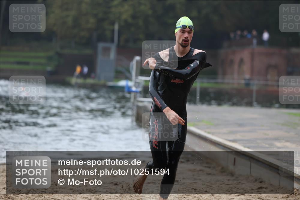 13.09.2026 - Stadtparktriathlon Mo-Foto http://msf.ph/oto/10251594 13.09.2026 08:51:38 Schwimmen 93 meine-sportfotos.de