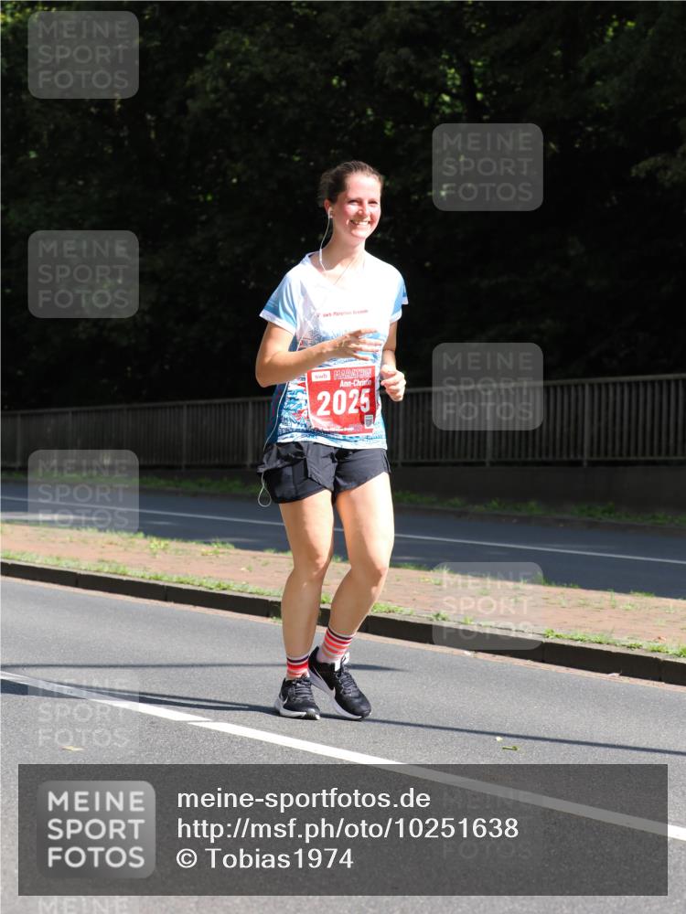 13.09.2026 - 21. swb-Marathon Bremen TobiasT http://msf.ph/oto/10251638 13.09.2026 12:45:57 Laufen 2025 meine-sportfotos.de