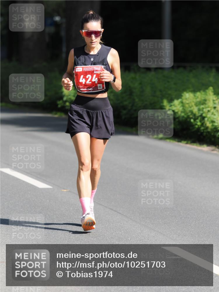 13.09.2026 - 21. swb-Marathon Bremen TobiasT http://msf.ph/oto/10251703 13.09.2026 12:47:56 Laufen 424 meine-sportfotos.de