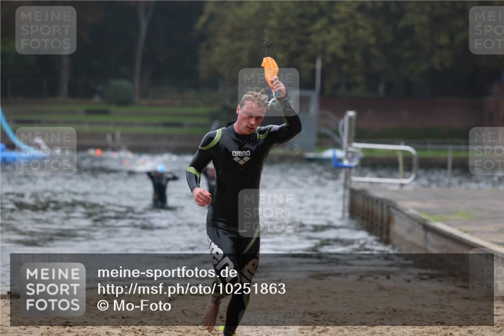 13.09.2026 - Stadtparktriathlon Mo-Foto http://msf.ph/oto/10251863 13.09.2026 08:55:33 Schwimmen 143 meine-sportfotos.de