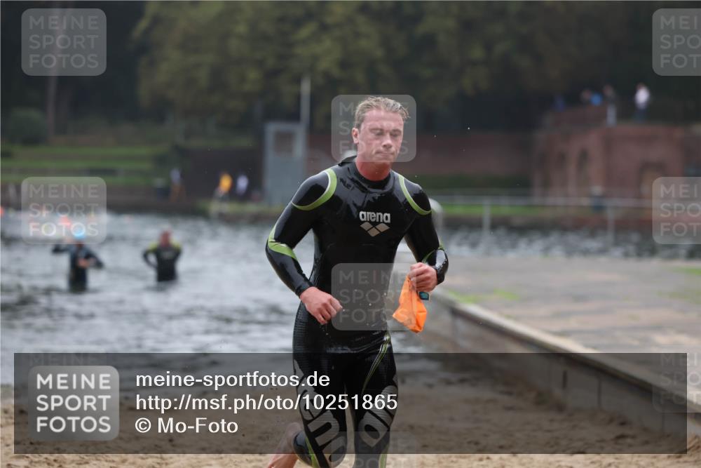 13.09.2026 - Stadtparktriathlon Mo-Foto http://msf.ph/oto/10251865 13.09.2026 08:55:33 Schwimmen 143 meine-sportfotos.de