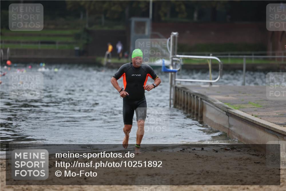 13.09.2026 - Stadtparktriathlon Mo-Foto http://msf.ph/oto/10251892 13.09.2026 08:56:44 Schwimmen 94 meine-sportfotos.de