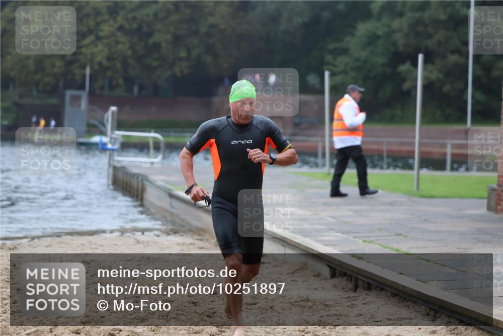 13.09.2026 - Stadtparktriathlon Mo-Foto http://msf.ph/oto/10251897 13.09.2026 08:56:48 Schwimmen 94 meine-sportfotos.de