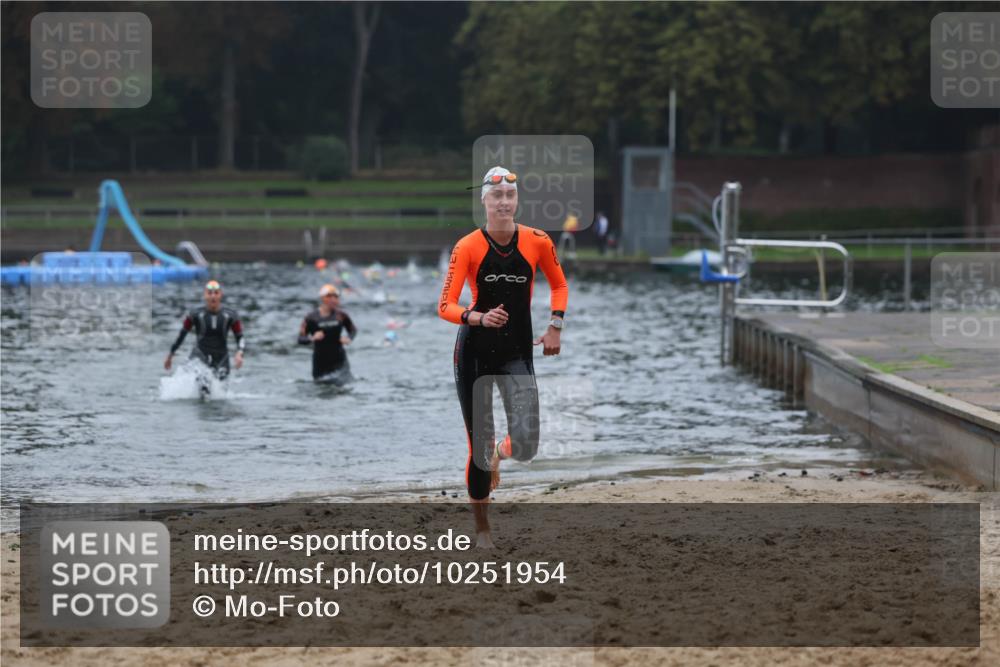 13.09.2026 - Stadtparktriathlon Mo-Foto http://msf.ph/oto/10251954 13.09.2026 09:02:01 Schwimmen 153, 158, 201 meine-sportfotos.de