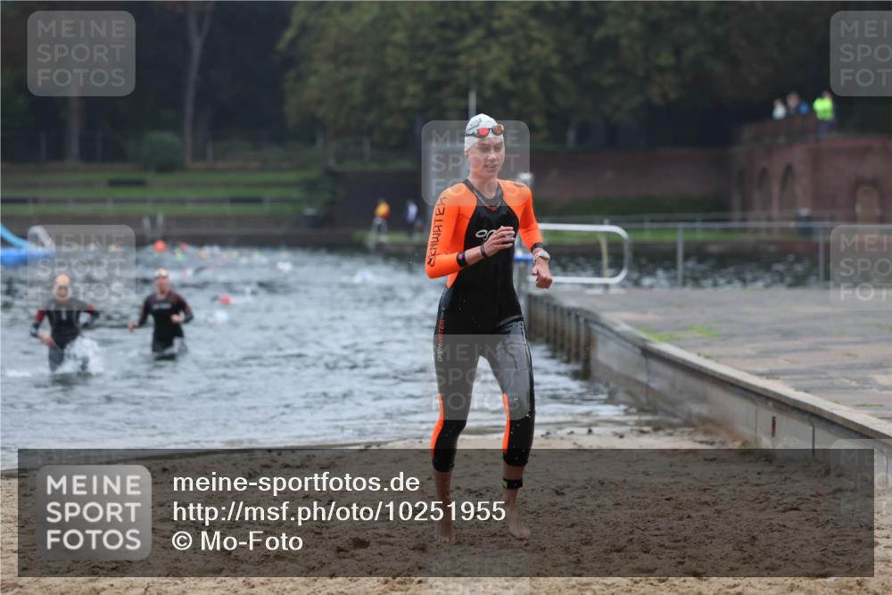 13.09.2026 - Stadtparktriathlon Mo-Foto http://msf.ph/oto/10251955 13.09.2026 09:02:02 Schwimmen 153, 158, 201 meine-sportfotos.de