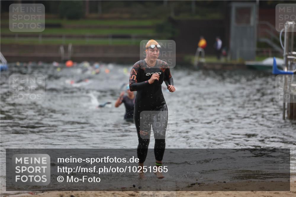 13.09.2026 - Stadtparktriathlon Mo-Foto http://msf.ph/oto/10251965 13.09.2026 09:02:09 Schwimmen 153, 158 meine-sportfotos.de