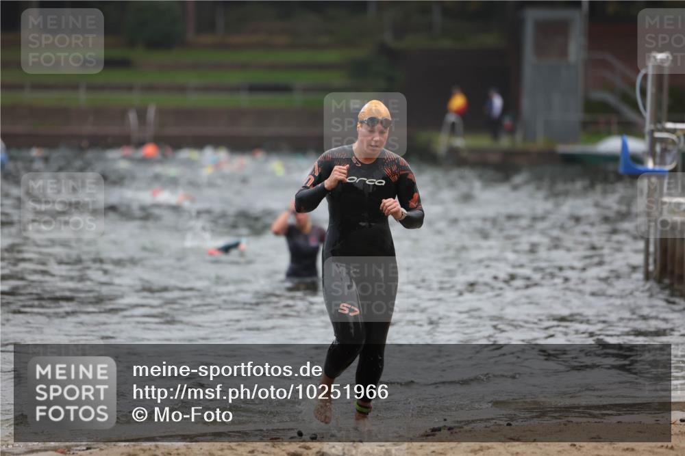 13.09.2026 - Stadtparktriathlon Mo-Foto http://msf.ph/oto/10251966 13.09.2026 09:02:09 Schwimmen 153, 158 meine-sportfotos.de