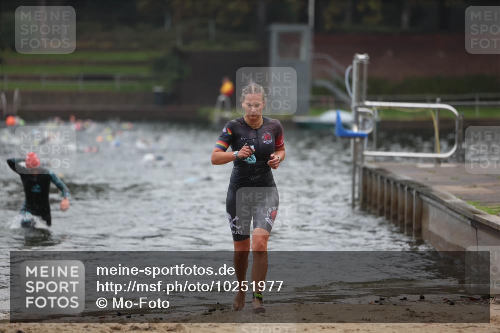 13.09.2026 - Stadtparktriathlon Mo-Foto http://msf.ph/oto/10251977 13.09.2026 09:02:21 Schwimmen 154, 163 meine-sportfotos.de