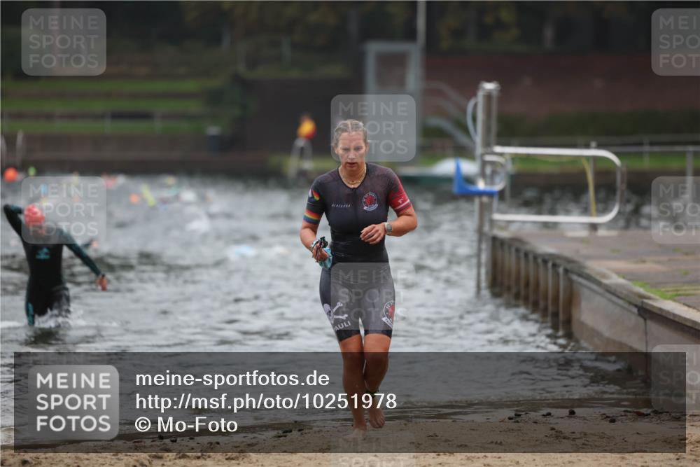 13.09.2026 - Stadtparktriathlon Mo-Foto http://msf.ph/oto/10251978 13.09.2026 09:02:21 Schwimmen 154, 163 meine-sportfotos.de