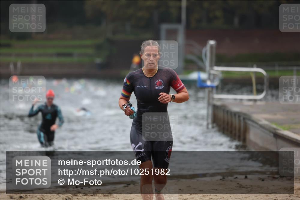 13.09.2026 - Stadtparktriathlon Mo-Foto http://msf.ph/oto/10251982 13.09.2026 09:02:23 Schwimmen 154, 163 meine-sportfotos.de