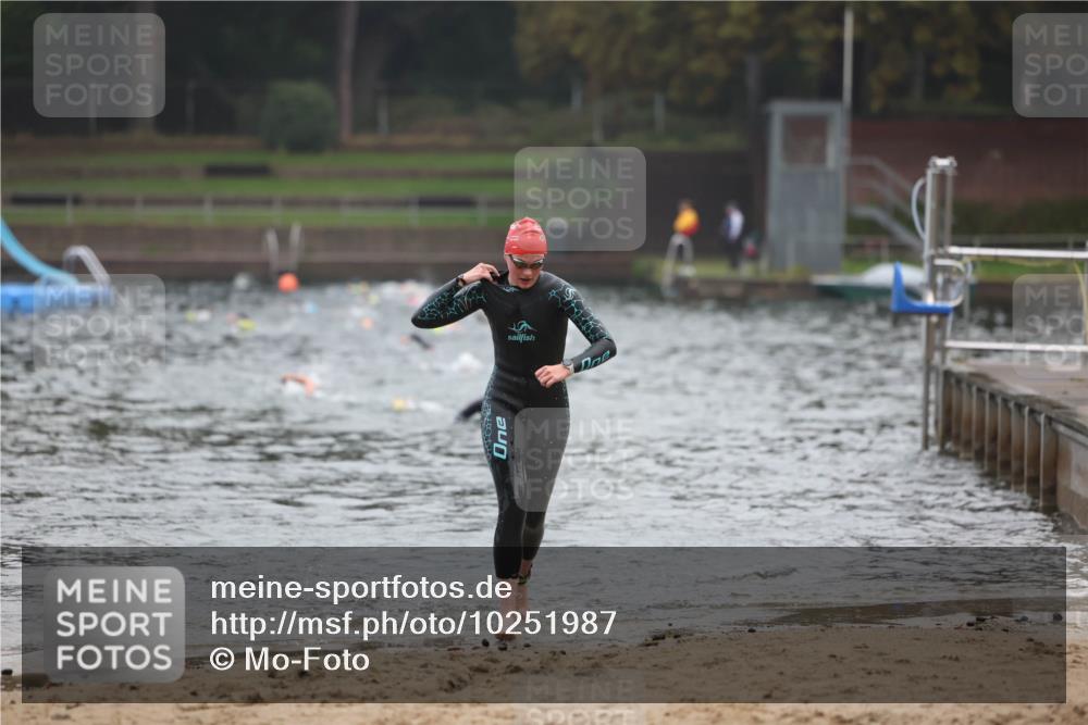 13.09.2026 - Stadtparktriathlon Mo-Foto http://msf.ph/oto/10251987 13.09.2026 09:02:27 Schwimmen 154, 163 meine-sportfotos.de