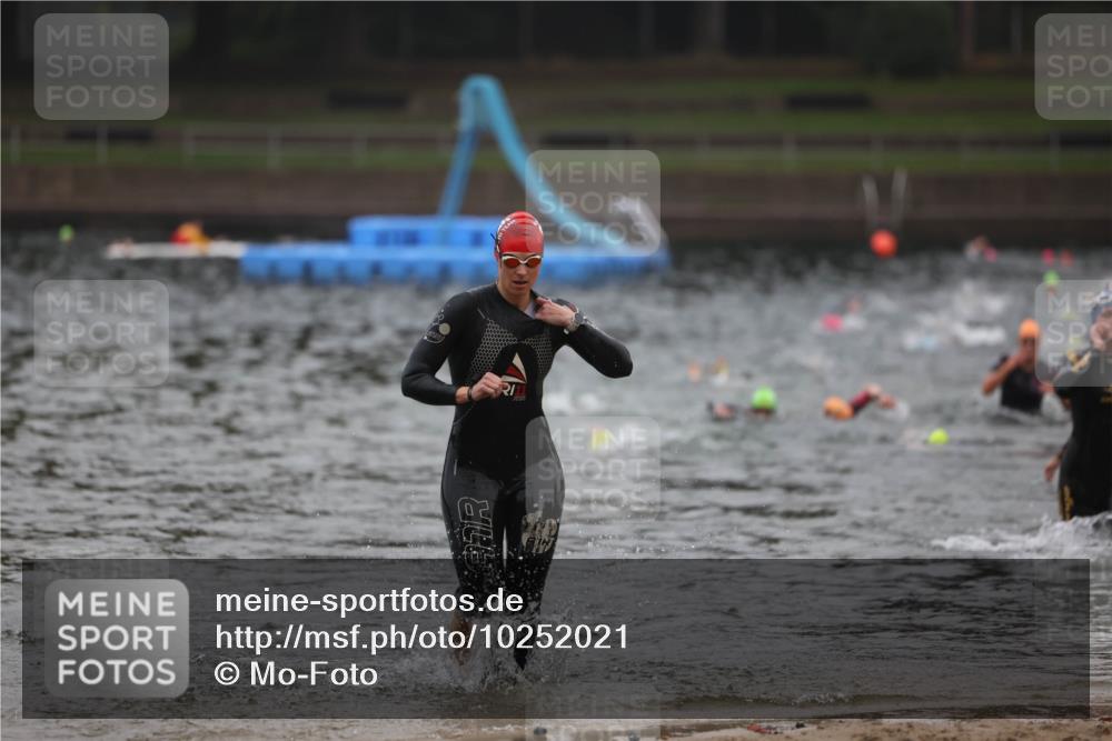 13.09.2026 - Stadtparktriathlon Mo-Foto http://msf.ph/oto/10252021 13.09.2026 09:03:06 Schwimmen 147, 168, 174, 184 meine-sportfotos.de
