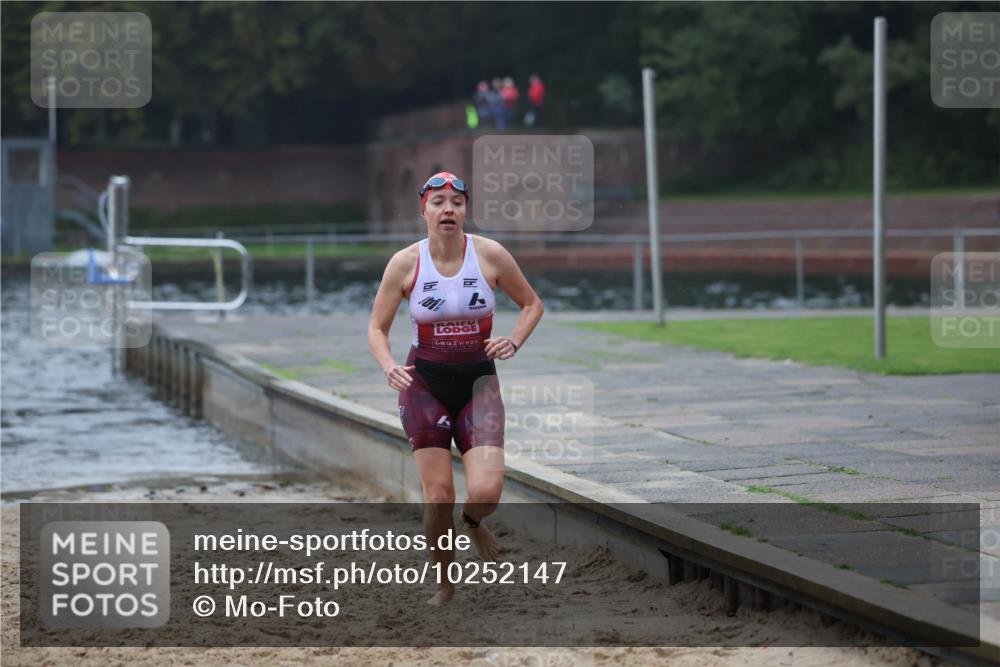 13.09.2026 - Stadtparktriathlon Mo-Foto http://msf.ph/oto/10252147 13.09.2026 09:04:38 Schwimmen 167, 181 meine-sportfotos.de
