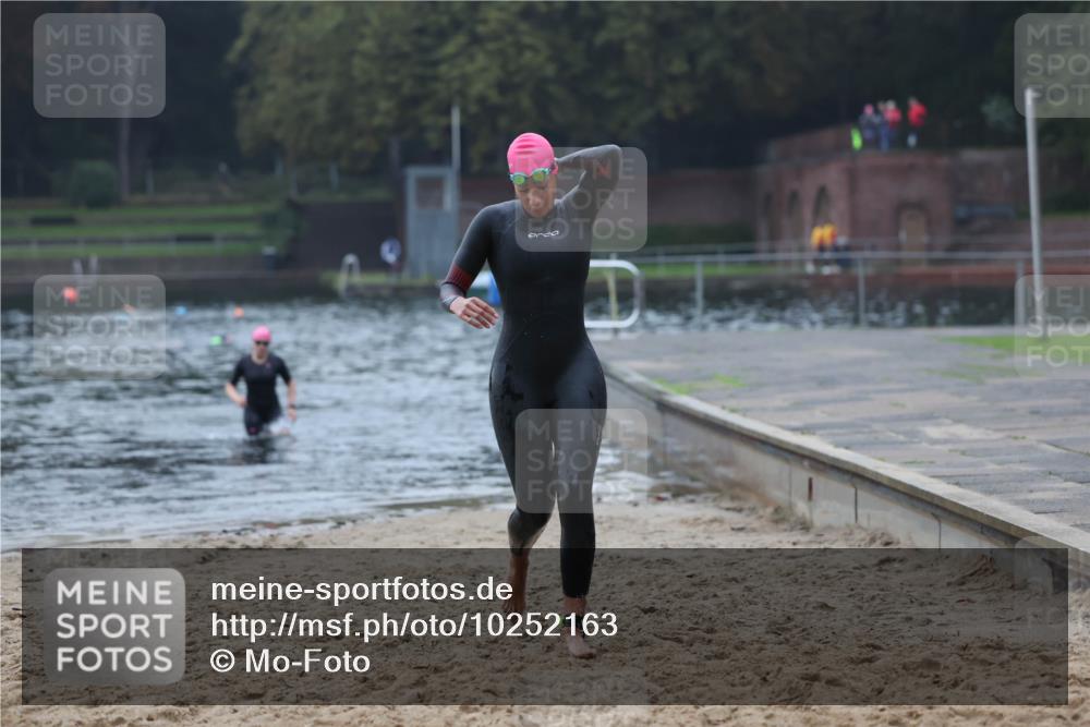 13.09.2026 - Stadtparktriathlon Mo-Foto http://msf.ph/oto/10252163 13.09.2026 09:04:54 Schwimmen 155, 159 meine-sportfotos.de