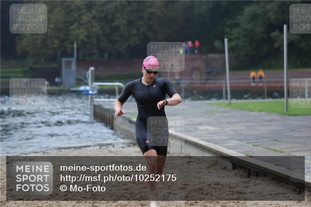 13.09.2026 - Stadtparktriathlon Mo-Foto http://msf.ph/oto/10252175 13.09.2026 09:05:04 Schwimmen 159 meine-sportfotos.de