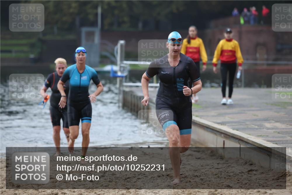 13.09.2026 - Stadtparktriathlon Mo-Foto http://msf.ph/oto/10252231 13.09.2026 09:06:08 Schwimmen 150, 185, 186 meine-sportfotos.de