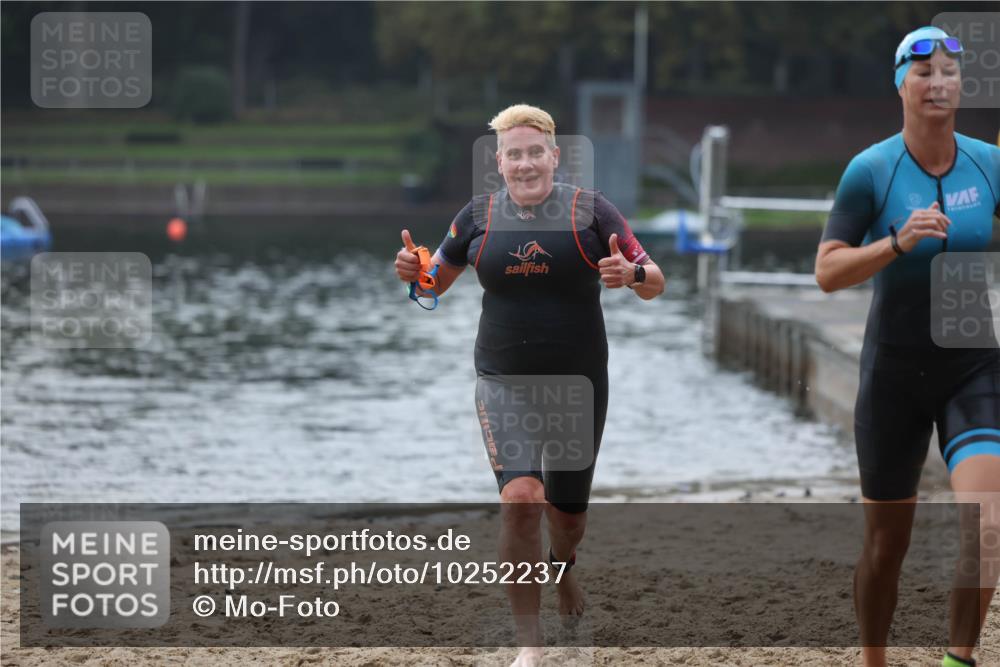 13.09.2026 - Stadtparktriathlon Mo-Foto http://msf.ph/oto/10252237 13.09.2026 09:06:11 Schwimmen 150, 185, 186 meine-sportfotos.de