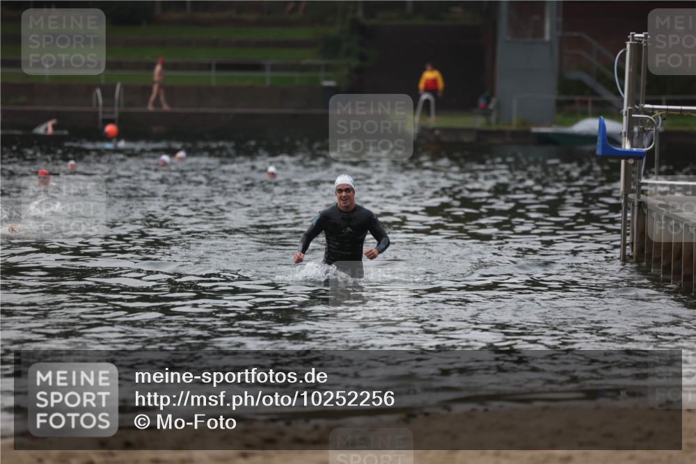 13.09.2026 - Stadtparktriathlon Mo-Foto http://msf.ph/oto/10252256 13.09.2026 09:42:56 Schwimmen 226 meine-sportfotos.de