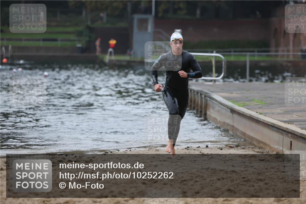 13.09.2026 - Stadtparktriathlon Mo-Foto http://msf.ph/oto/10252262 13.09.2026 09:43:03 Schwimmen 226, 290 meine-sportfotos.de